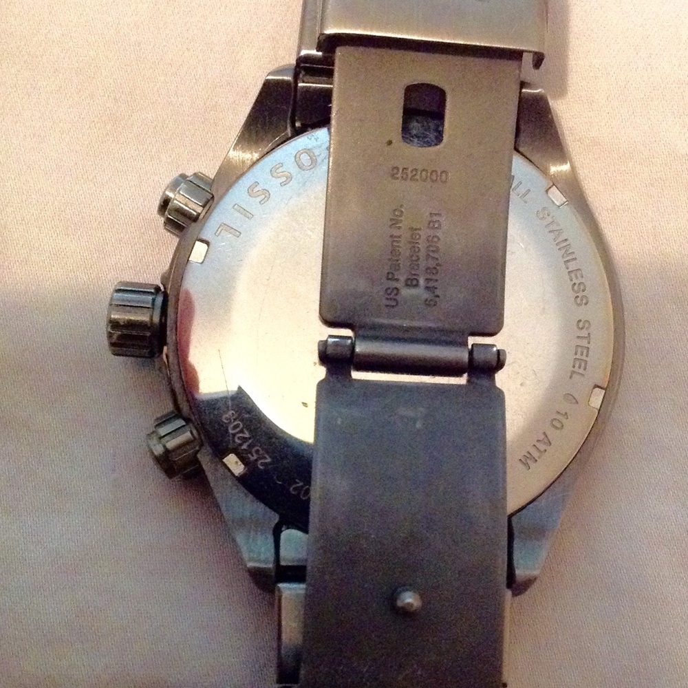 Fossil Watch - Picture 2 of 3